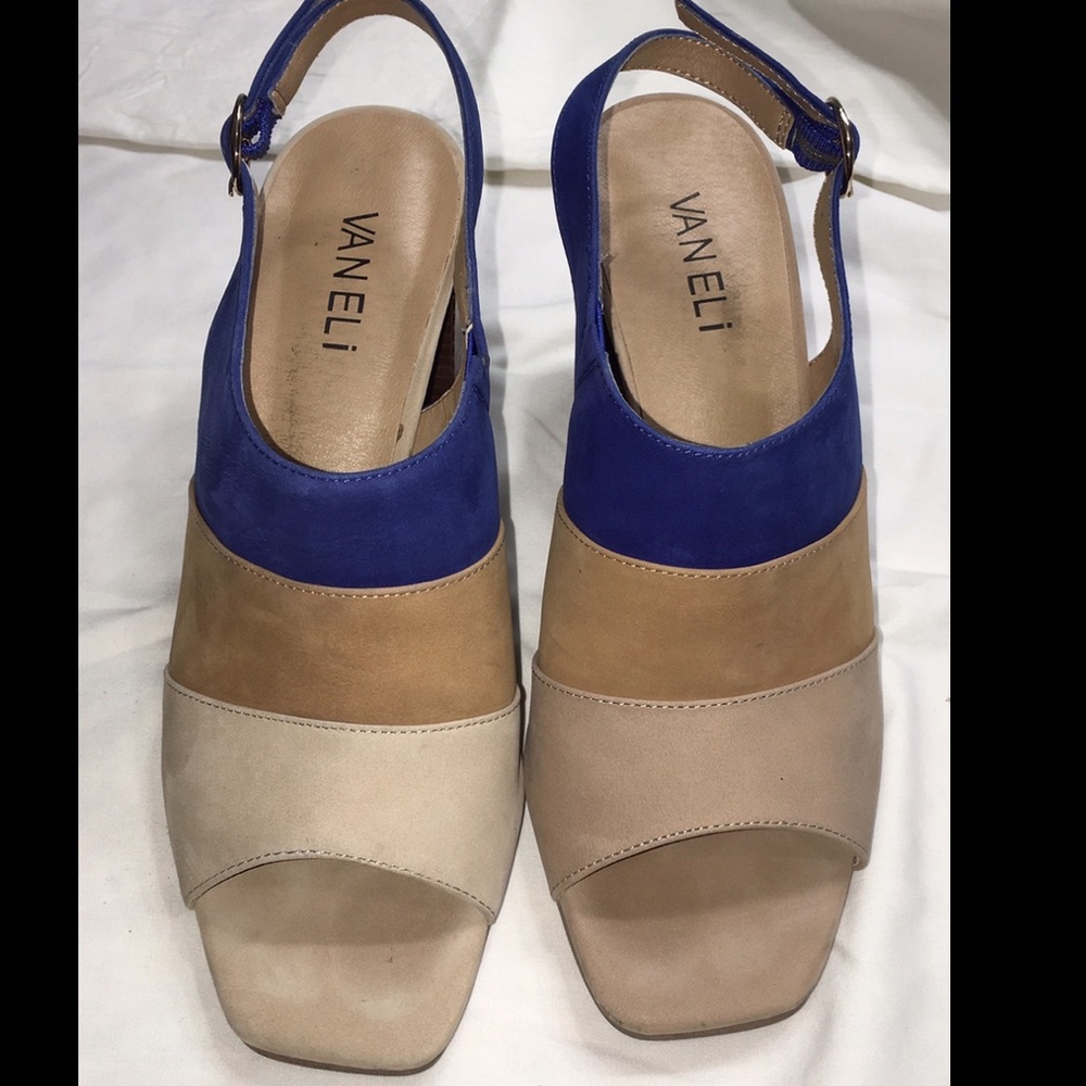 Vaneli Heels - Picture 3 of 3